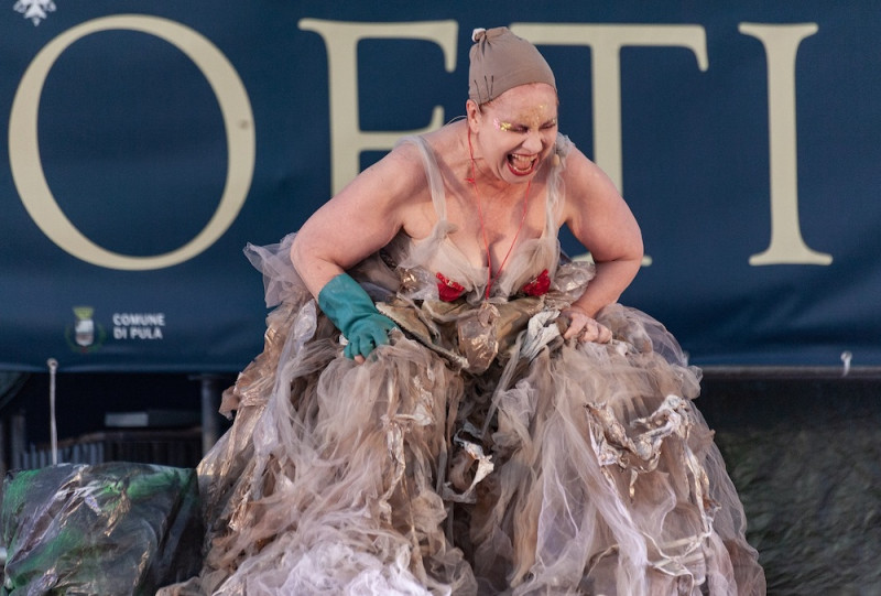 Benedetta Laura in &quot;Medea Fragments&quot;, regia Mattia Sebastian Giorgetti. Foto D. Cadinu