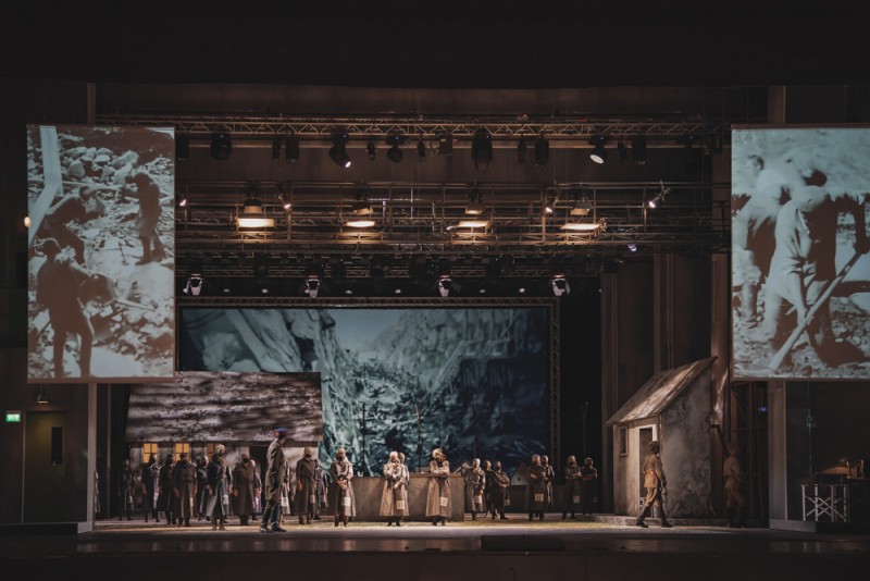 &quot;Siberia&quot;, regia Roberto Andò. Foto Michele Monasta, Maggio Musicale Fiorentino