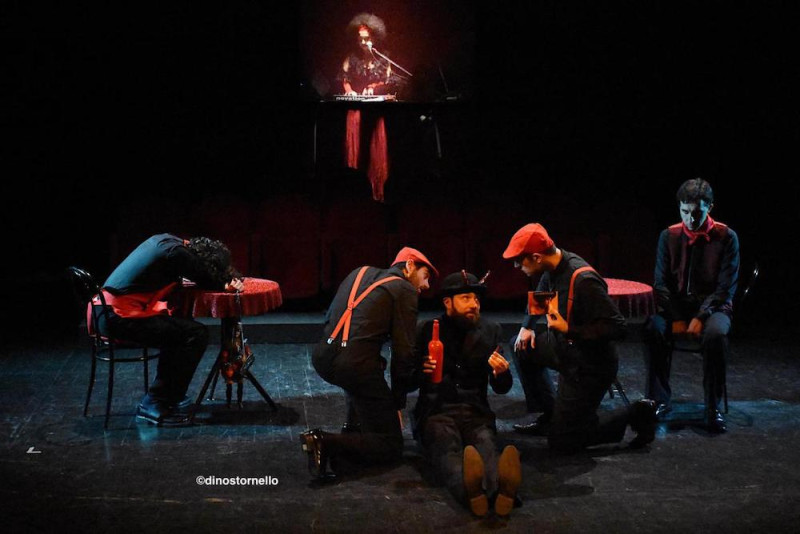 &quot;Questa sera si recita a soggetto&quot;, regia Nicola Alberto Orofino. Foto Dino Stornello