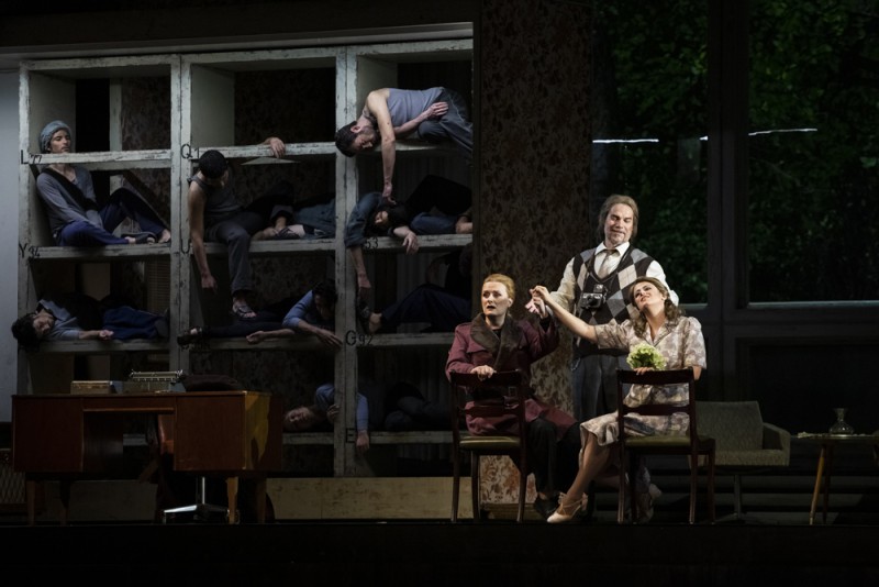 Magdalena Anna Hoffman (Leonore), Petri Lindroos (Rocco), Anna Maria Sarra (Marzelline) in &quot;Fidelio&quot;, regia Georges Delnon. Foto Andrea Ranzi, Studio Casaluci