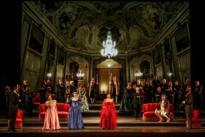 &quot;La Cenerentola&quot;, regia Paolo Gavazzeni e Piero Maranghi. Foto Giacomo Orlando