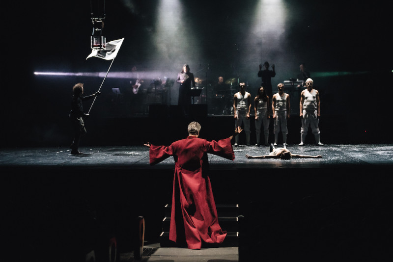 &quot;Santa Giovanna dei Macelli&quot;, regia Davide Sacco e Agata Tomšič. Foto Daniela Neri