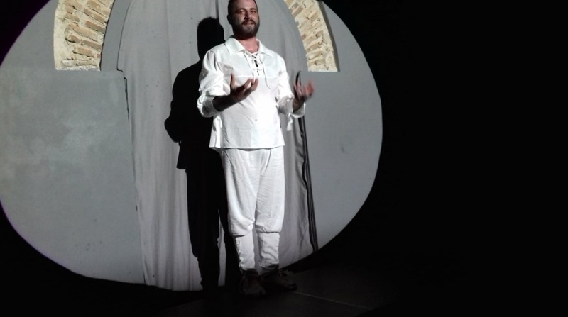 Giuseppe Provinzano in &quot;&#039;U pappaiaddu ca cunta 3 cunti&quot;, regia Giuseppe Provinzano